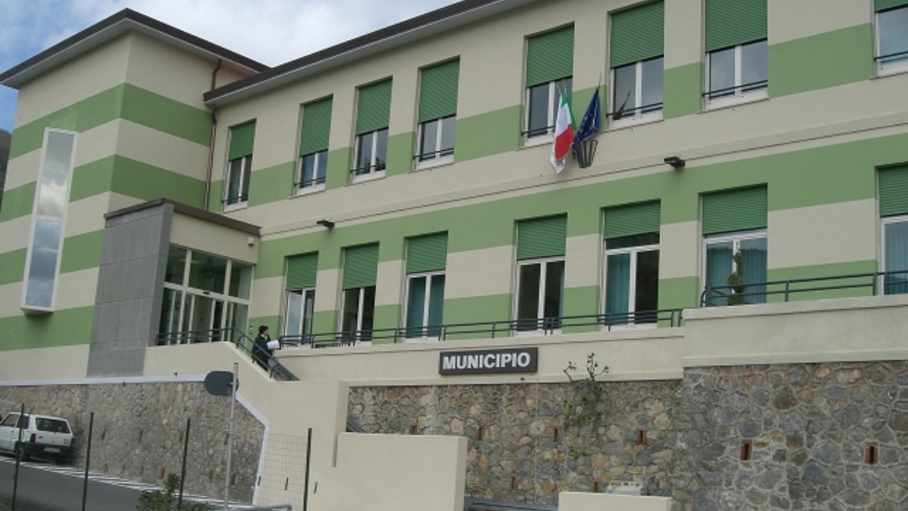 sede-comune-ameglia