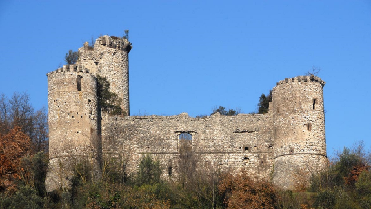 Foto 2 – castello-di-alvignano